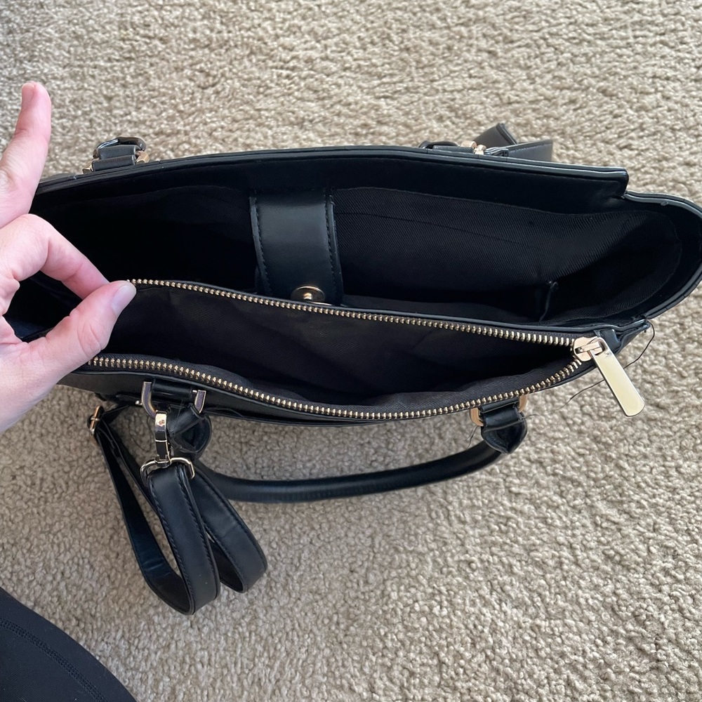 Universal Threads Large Purse - Picture 5 of 5